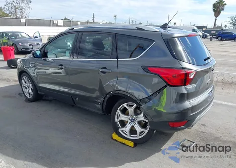 2019 Ford Escape Titanium from USA, damaged, VIN 1FMCU0J9XKUA63788